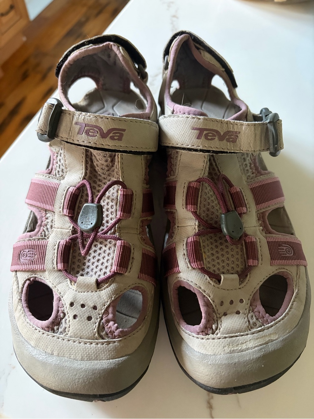 Teva Omnium sandal sneakers size 6.5